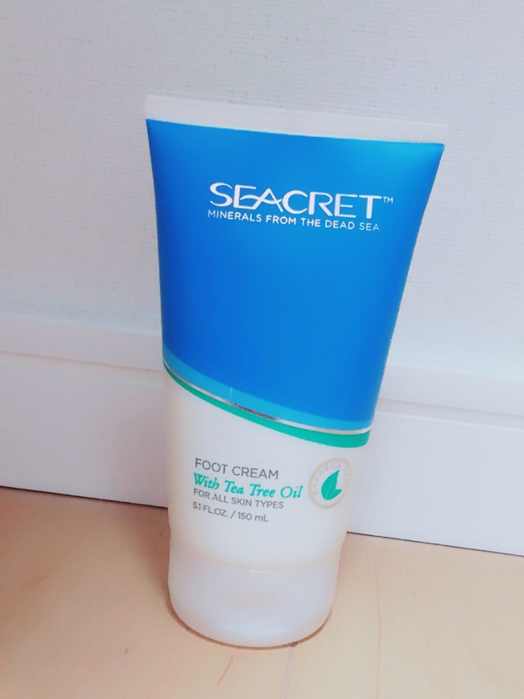 りこ on LIPS 「#seacret💄死海のミネラルたっぷりフットクリーム✨体に必..」(1枚目)