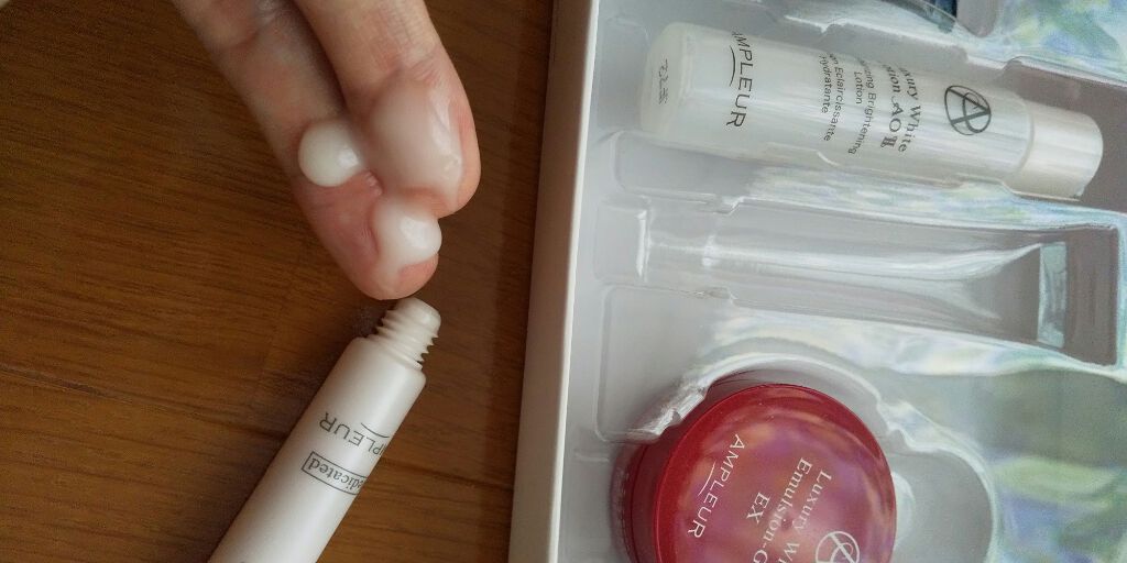 ラグジュアリーホワイト トライアルキット/アンプルール/トライアルキットを使ったクチコミ（2枚目）