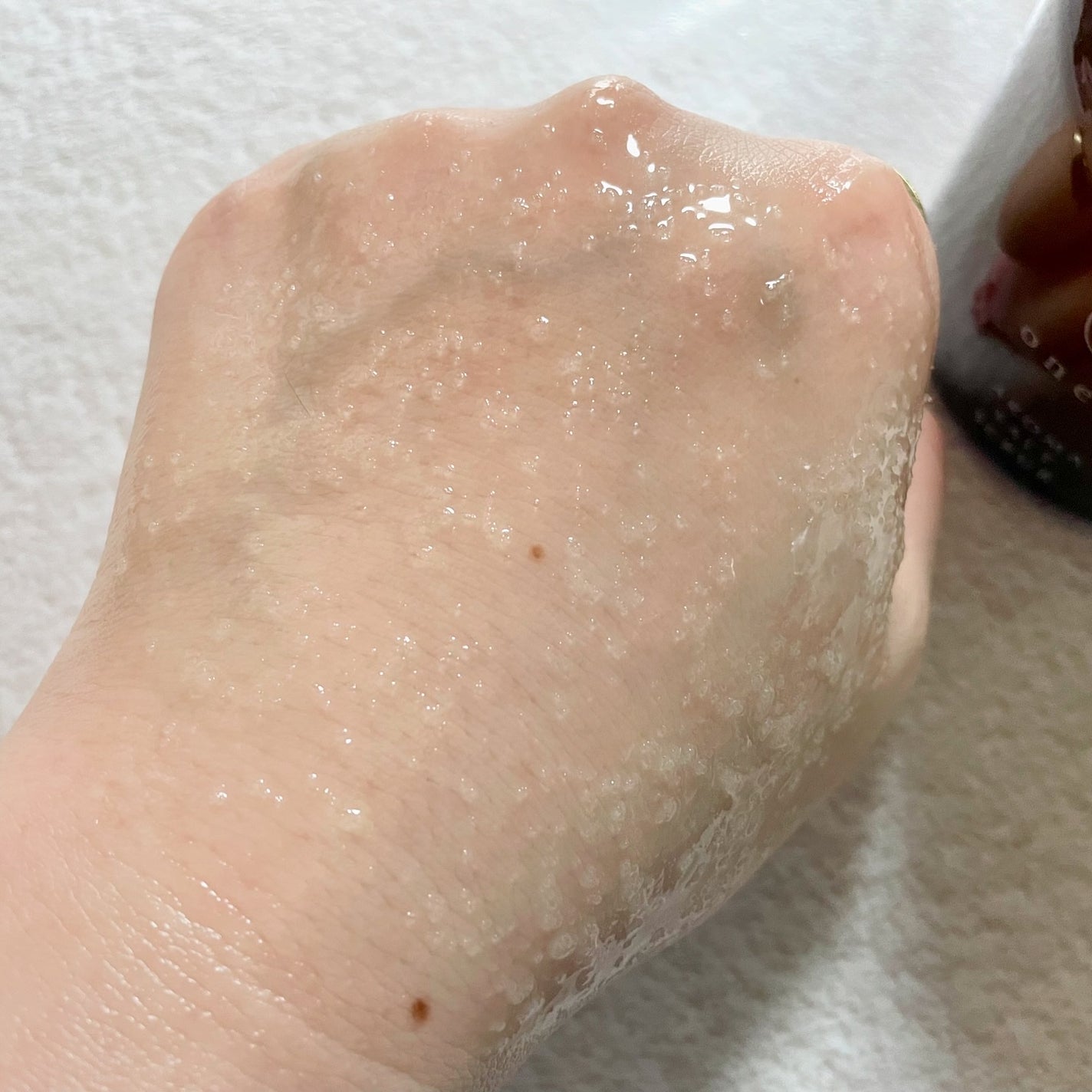 アロマソルトスクラブ/ワンオーバージー/ボディスクラブを使ったクチコミ(3枚目)