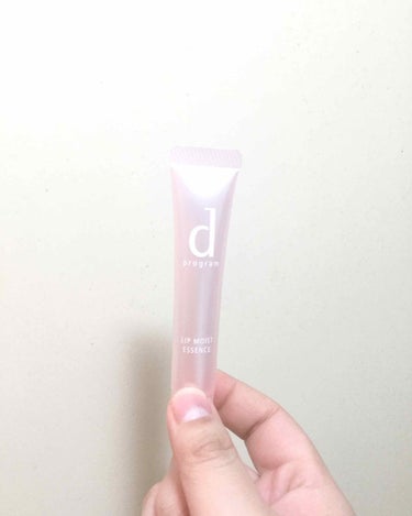 私の最強リップです💄

私は唇がものすごく荒れます…
故にどのリップも合わないんです😭
小さい頃からいくつものリップを試しましたが薬用のメンソレータムすら合わないんです。

そんな時、以前少しだけ化粧水