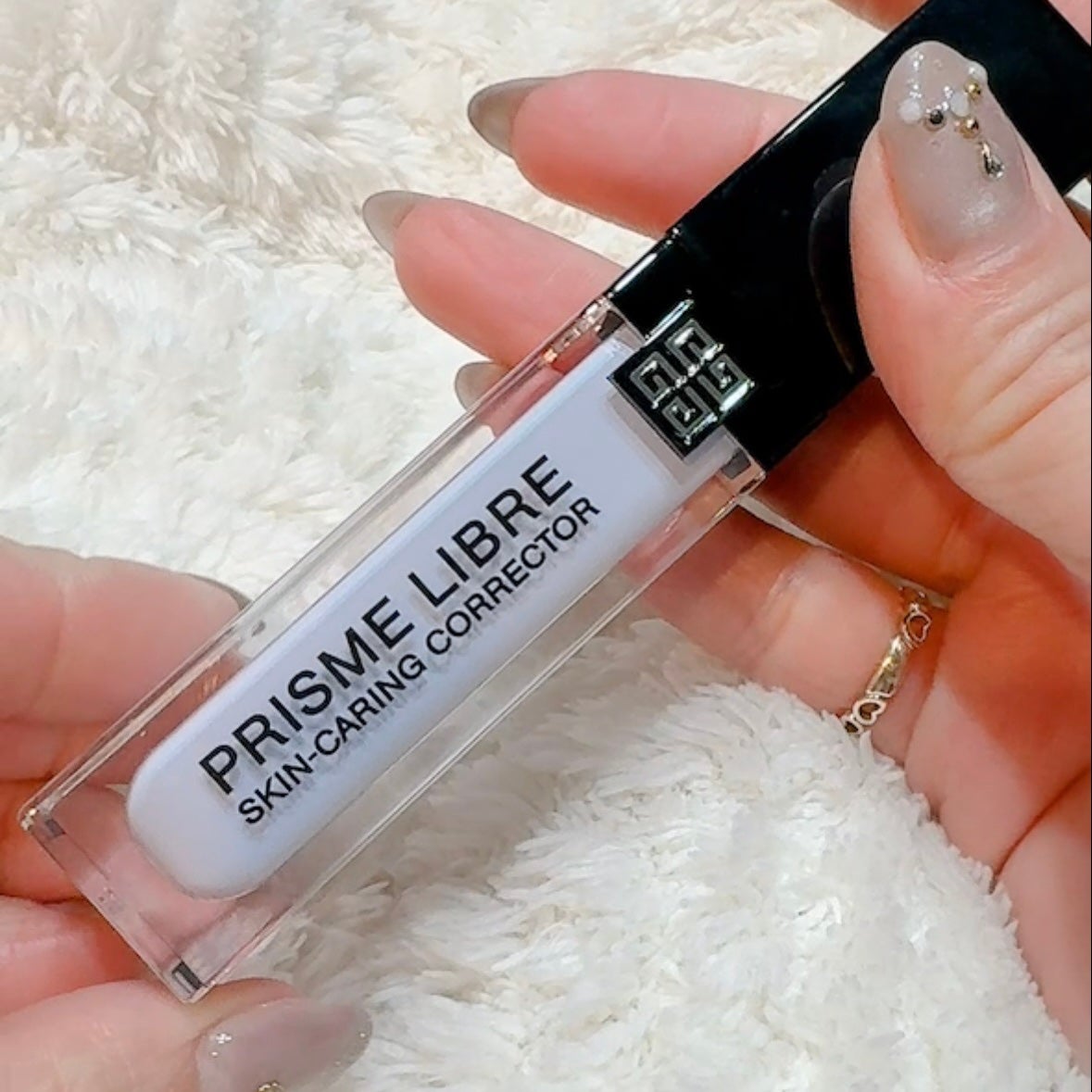 プリズム・リーブル・スキンケアリング・コレクター/GIVENCHY/化粧下地を使ったクチコミ(2枚目)