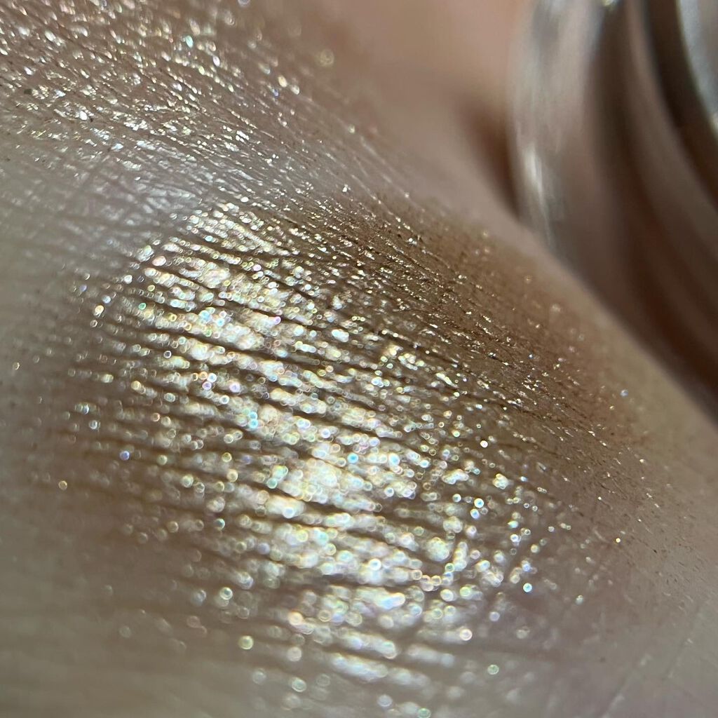 アイズ トゥ キル ステラー アイシャドウ/ジョルジオ アルマーニ ビューティ/ジェル・クリームアイシャドウを使ったクチコミ(6枚目)