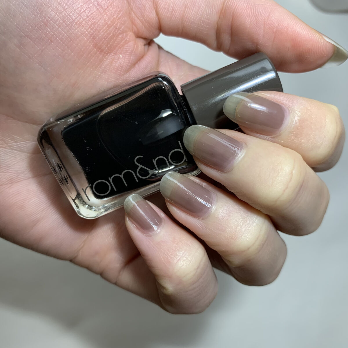 ニュアンスアイブローマスカラ BL648/インテグレート/眉マスカラを使ったクチコミ（2枚目）