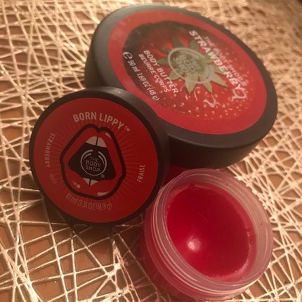 ボーンリッピー リップバーム ストロベリー/THE BODY SHOP/リップバームを使ったクチコミ(1枚目)