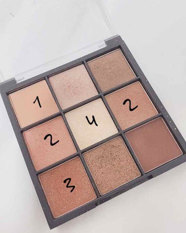 UR GLAM　BLOOMING EYE COLOR PALETTE/U R GLAM/パウダーアイシャドウを使ったクチコミ（1枚目）