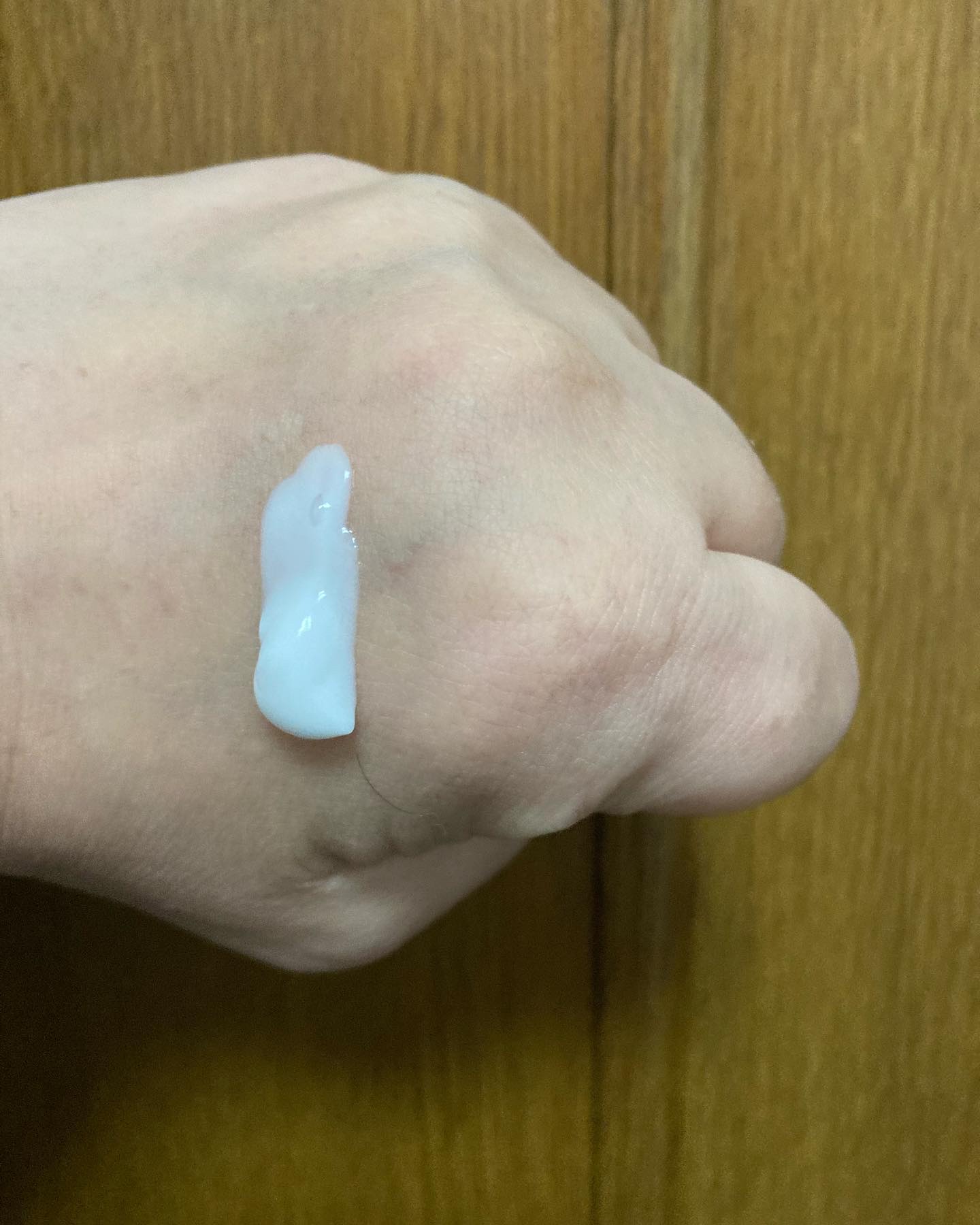 ジョンソンボディケア エクストラケア 高保湿 ハンドクリーム/ジョンソンボディケア/ハンドクリームを使ったクチコミ（2枚目）