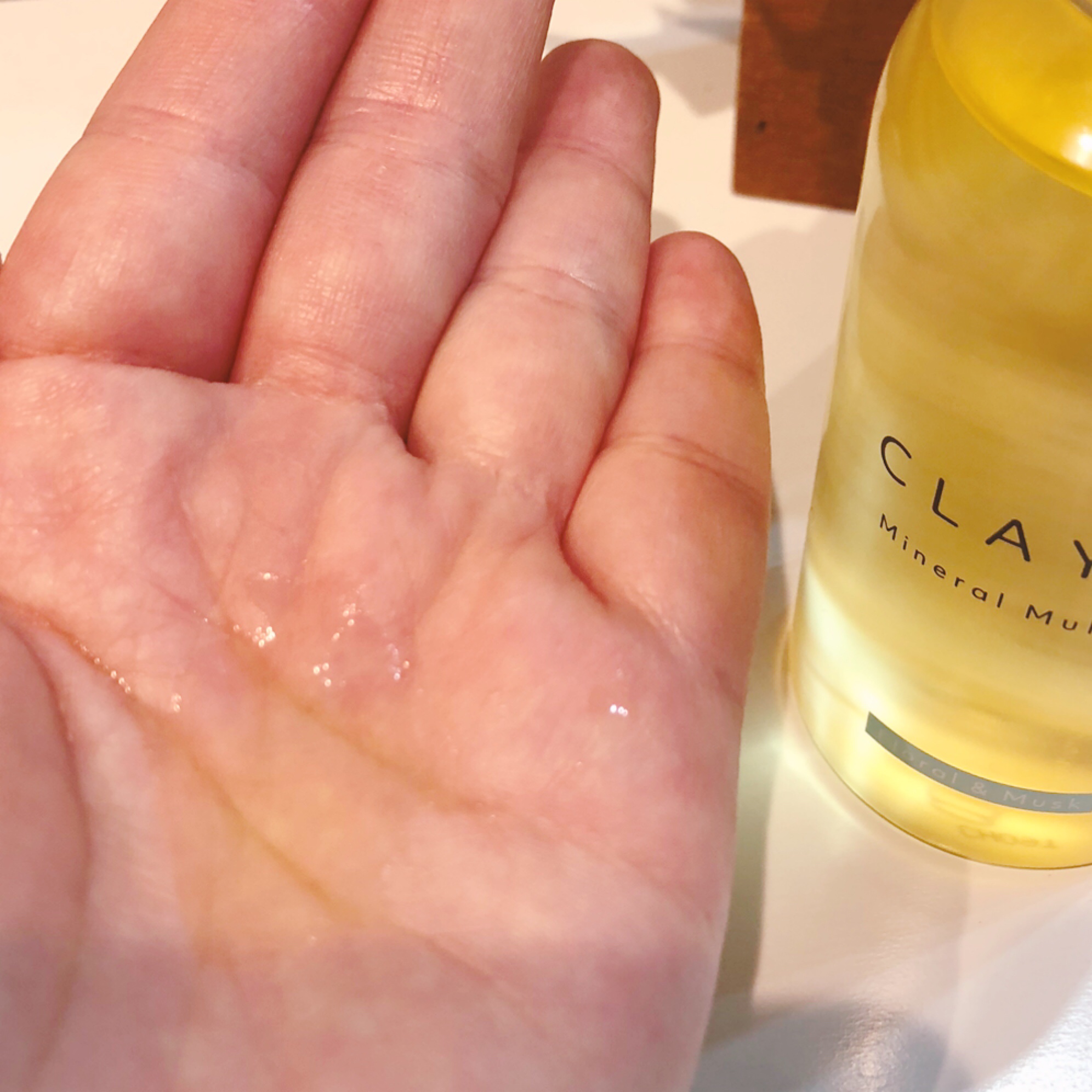 ミネラルマルチオイル フローラル＆ムスク/CLAYGE/ヘアオイルを使ったクチコミ（3枚目）