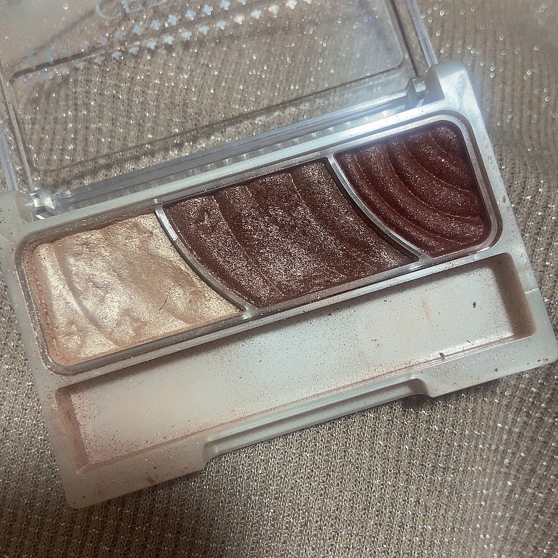 トーンアップアイシャドウ/CEZANNE/アイシャドウパレットを使ったクチコミ(2枚目)