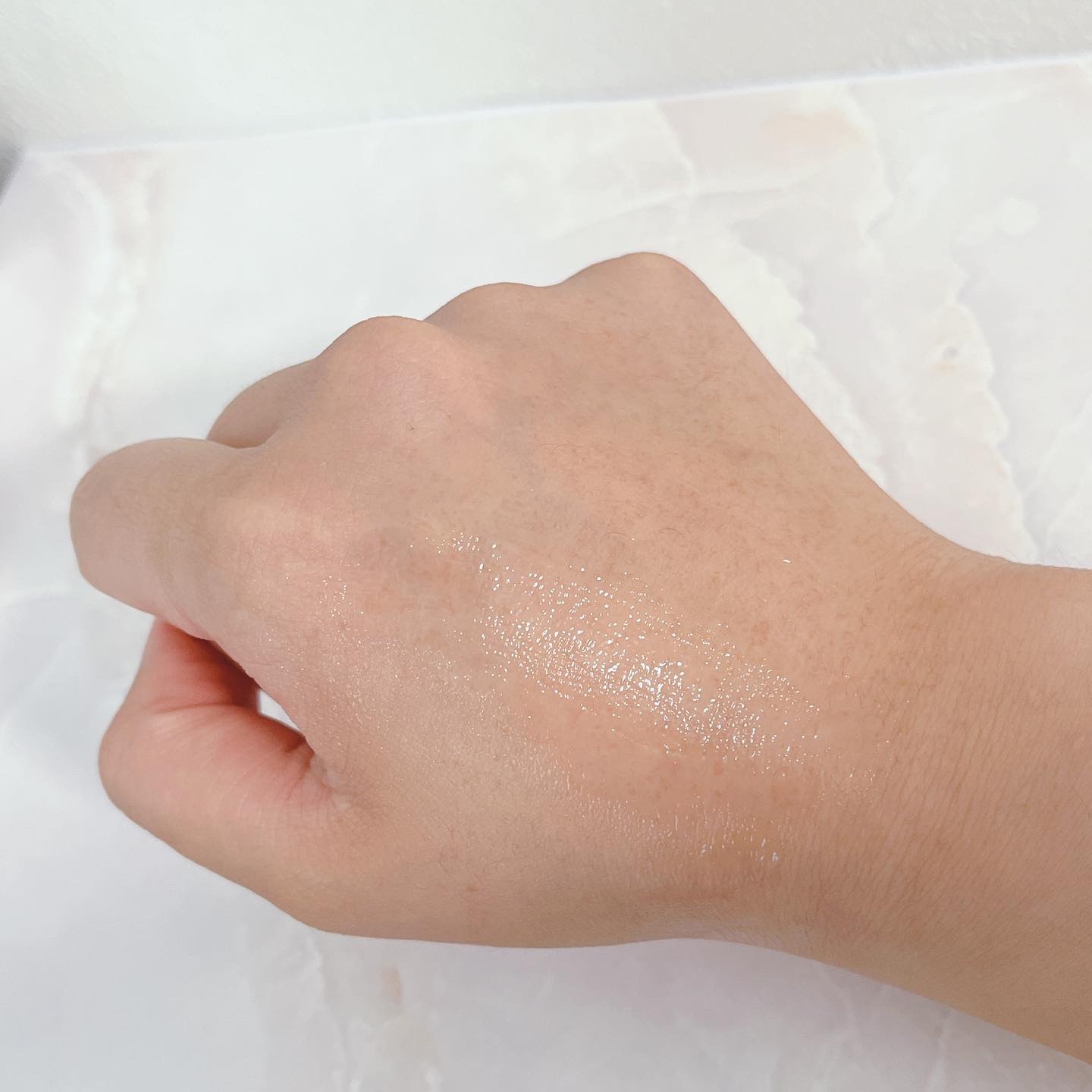 メディケイティッド センシティブケア ボディローション 美肌ケア【医薬部外品】/ヴァセリン/ボディローションを使ったクチコミ（3枚目）