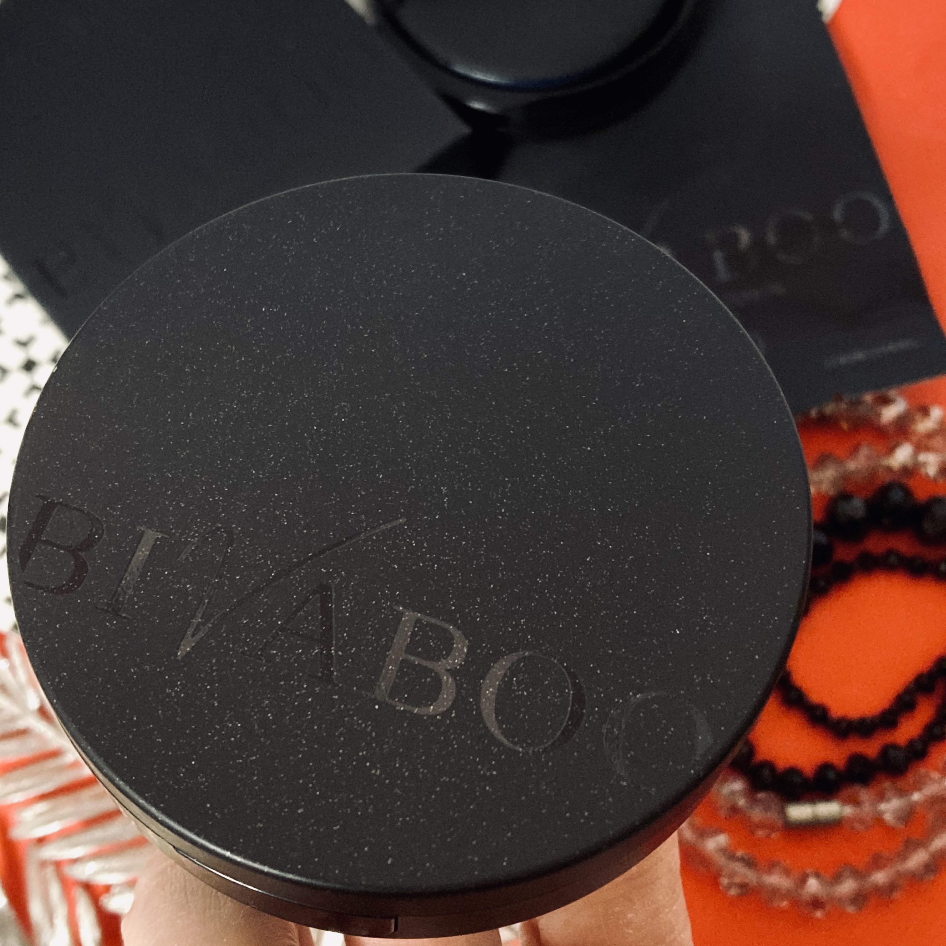 ベルベットジュエルクッション/BIVABOO/クッションファンデーションを使ったクチコミ（2枚目）