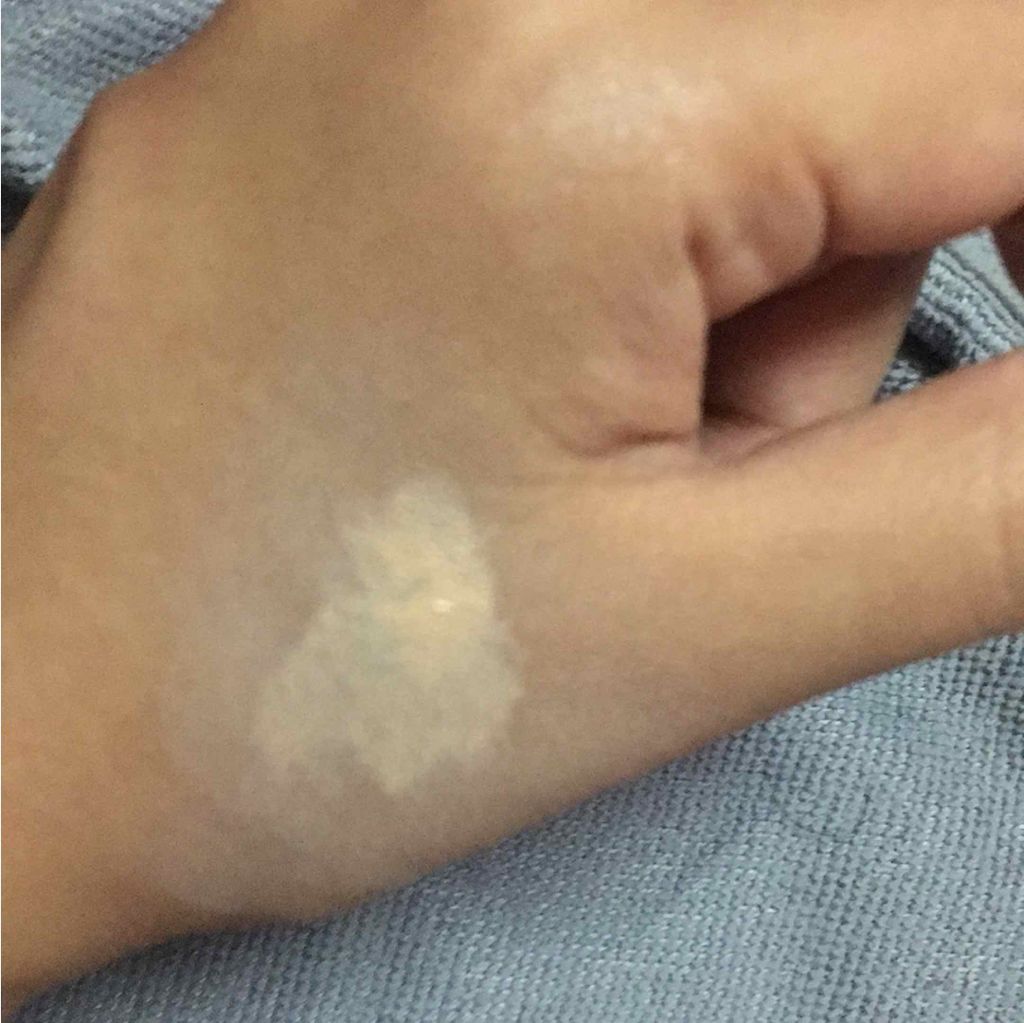 ハイカバーコンシーラー/キスミー フェルム/クリームコンシーラーを使ったクチコミ(4枚目)