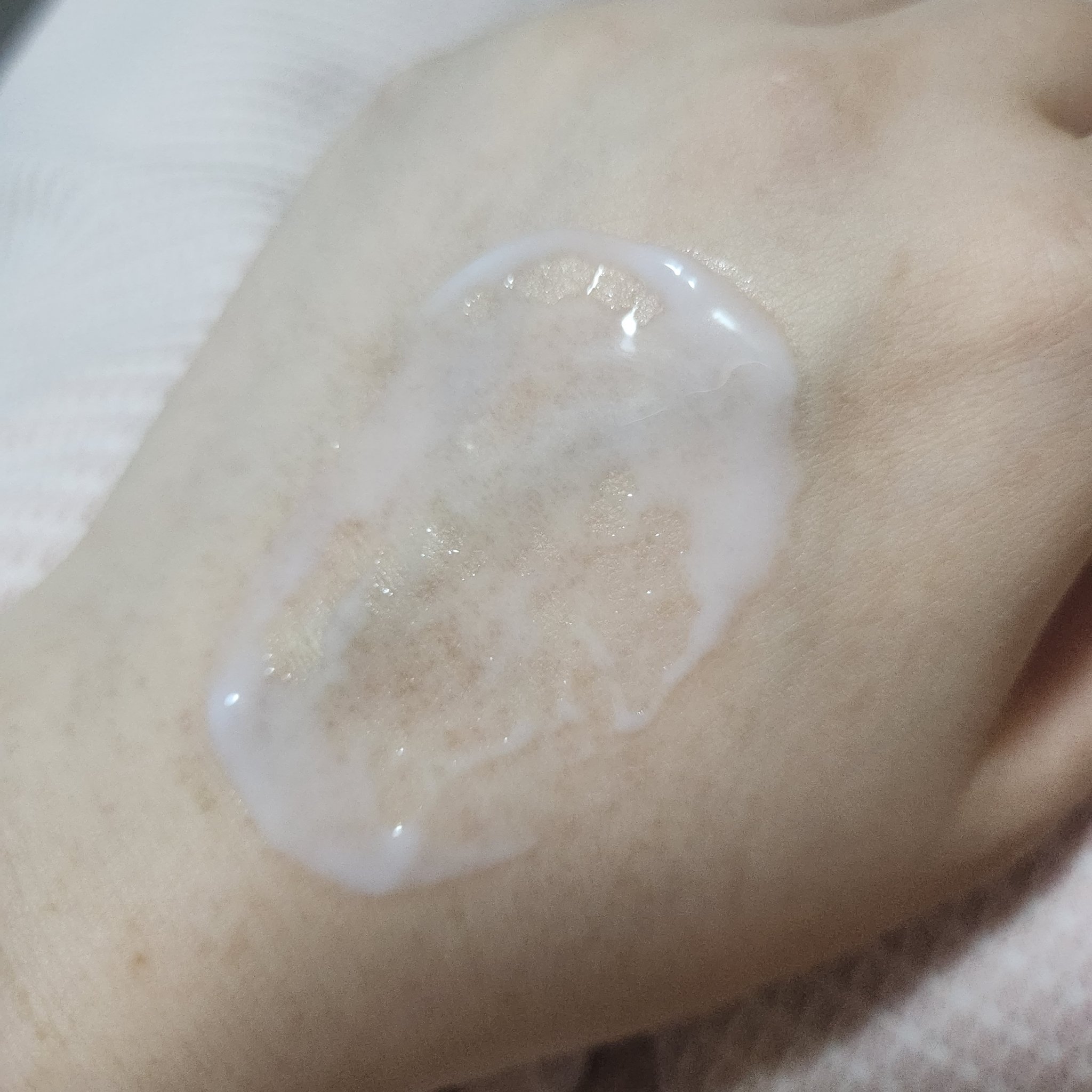 パーフェクトワンフォーカス スムースウォータリージェル/PERFECT ONE  FOCUS/オールインワン化粧品を使ったクチコミ（3枚目）