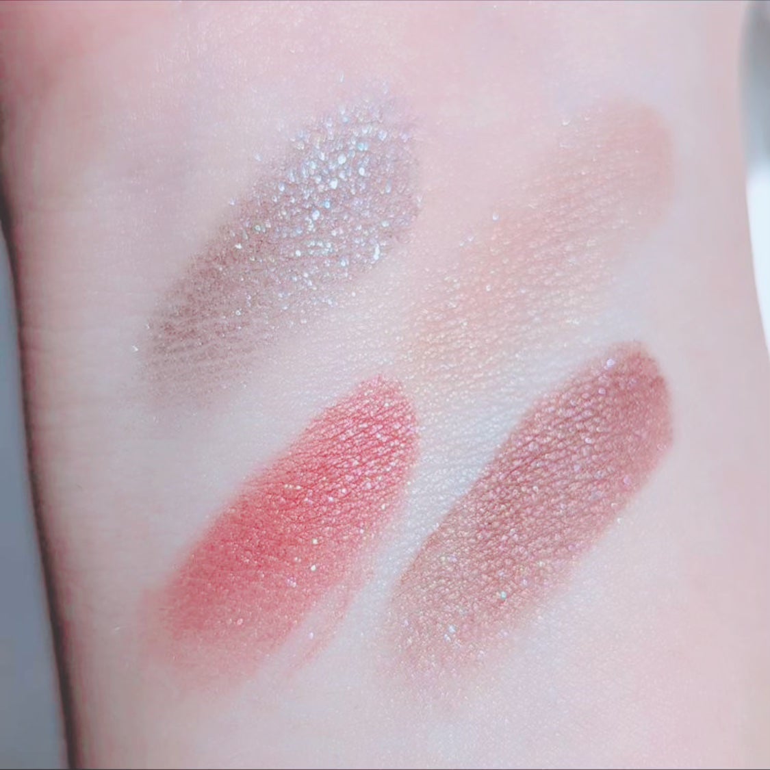 シグニチャー カラー アイズ/SUQQU/アイシャドウパレットを使ったクチコミ(3枚目)