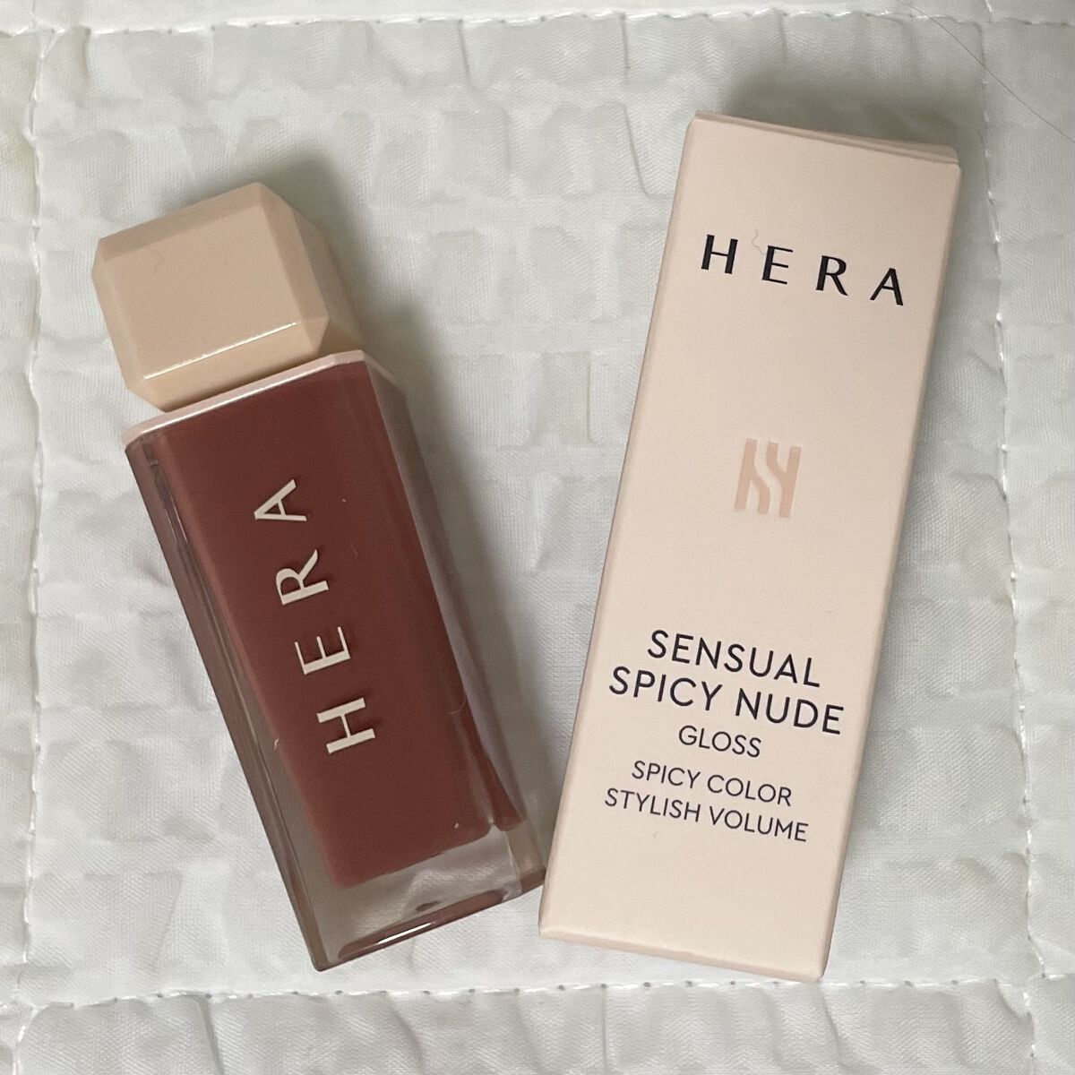 センシュアルスパイシーヌードグロス/HERA/リップグロスを使ったクチコミ（1枚目）