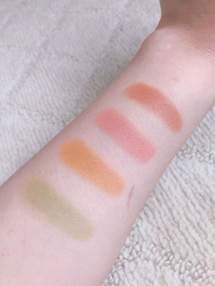 パウダー キス アイシャドウ/M・A・C/単色アイシャドウを使ったクチコミ(4枚目)