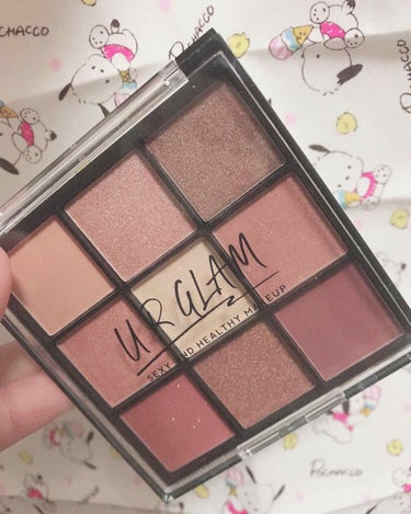 UR GLAM　BLOOMING EYE COLOR PALETTE/U R GLAM/パウダーアイシャドウを使ったクチコミ（1枚目）