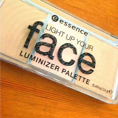 light up your face luminizer palette/essence/プレストパウダーを使ったクチコミ（1枚目）