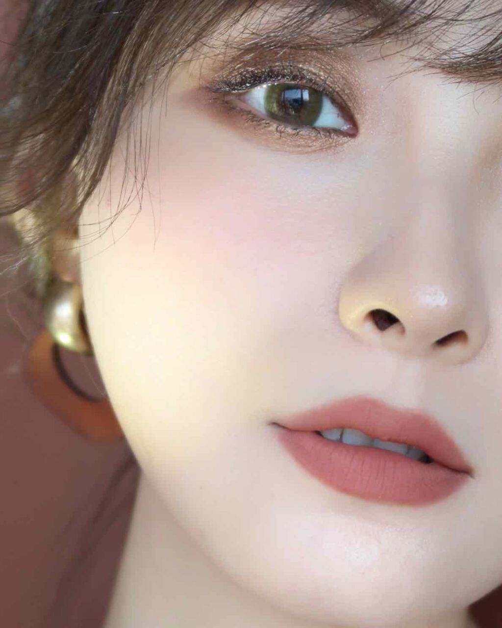 しずか on LIPS 「中国で大人気なリップーintoyou今回は中国に大人気なリップ..」(1枚目)