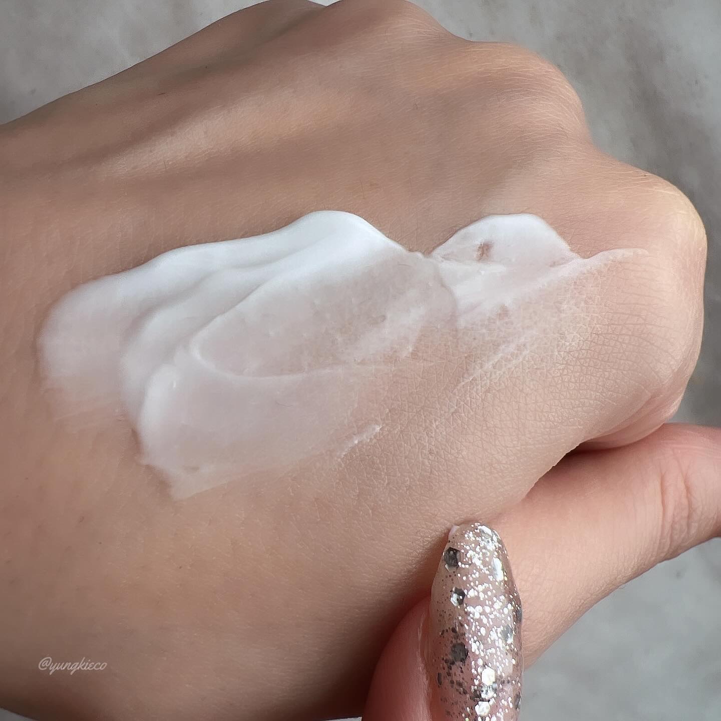 薬用ハンドミルク テトラケア/テトラケア/ハンドクリームを使ったクチコミ（3枚目）