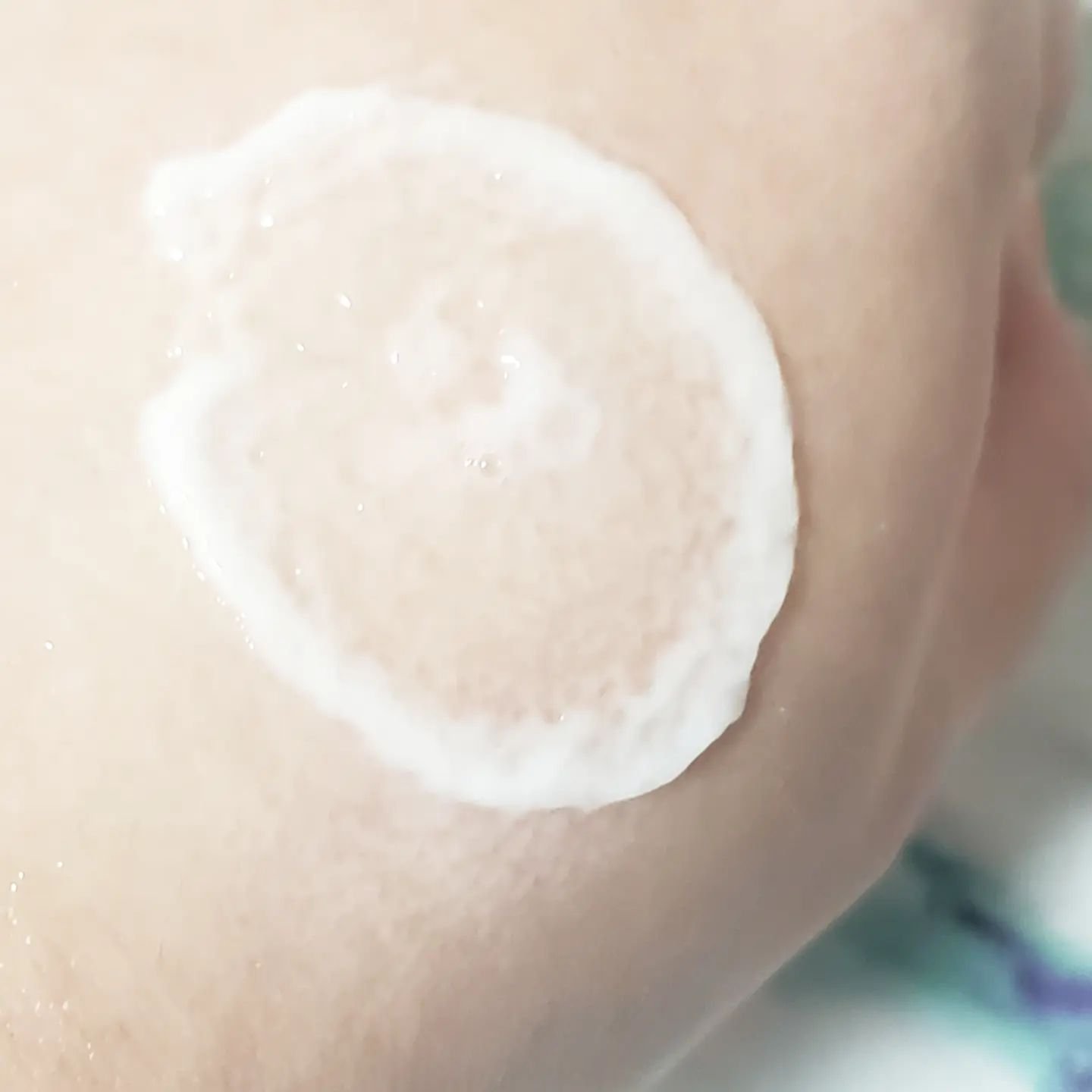 パフュームヘアパックインミスト Pink Breeze/Daleaf/アウトバストリートメントを使ったクチコミ（2枚目）