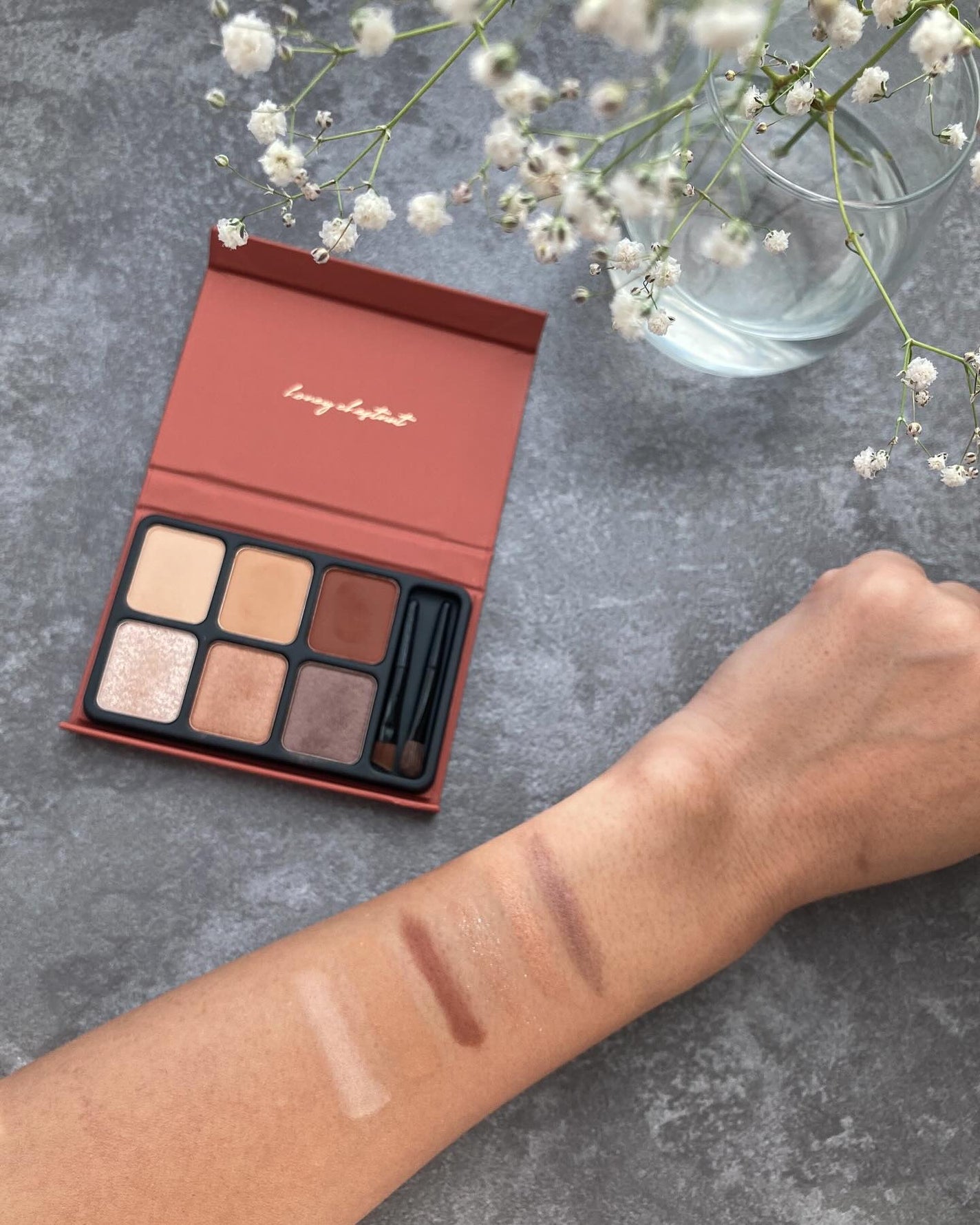 アイカラーパレット/heme/アイシャドウパレットを使ったクチコミ(2枚目)