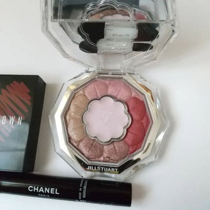 ジルスチュアート ブルームクチュール アイズ/JILL STUART/アイシャドウパレットを使ったクチコミ(2枚目)