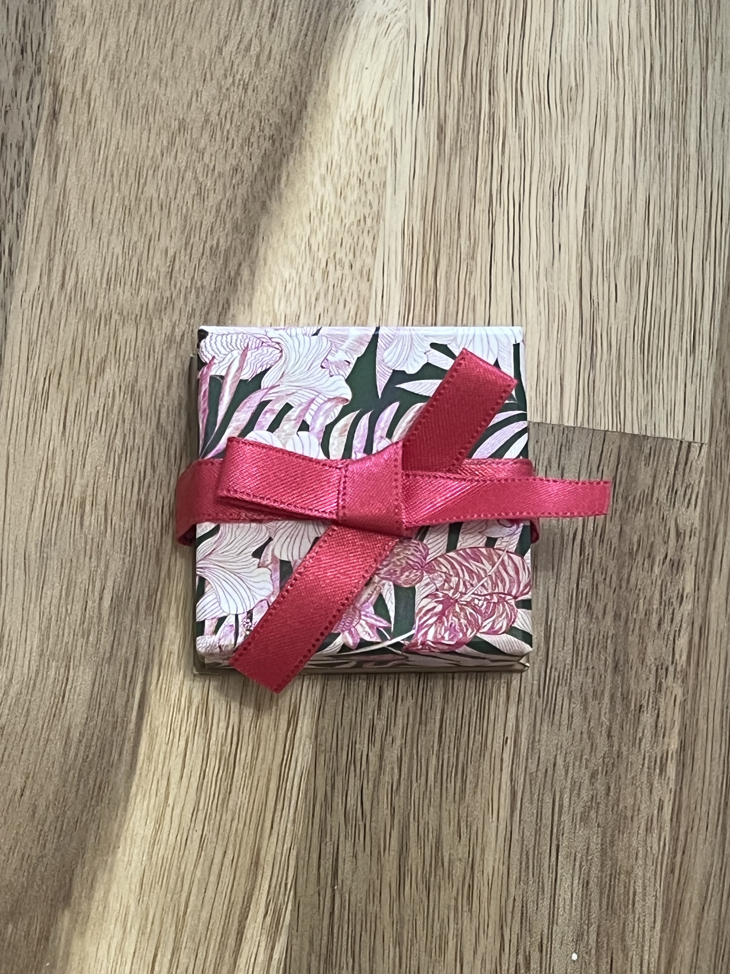 アイカラー CS/PAUL & JOE BEAUTE/アイシャドウパレットを使ったクチコミ（2枚目）