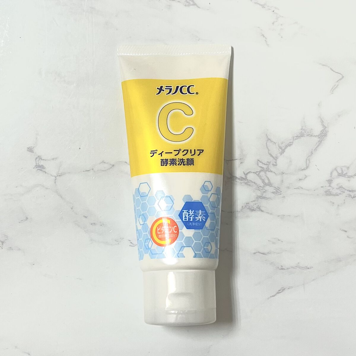 皆さんこんにちは！
メラノCC ディープクリア酵素洗顔
の使ってみた感じを紹介したいと思います🍋

【使った商品】
メラノCC ディープクリア酵素洗顔

【商品の特徴】
酵素洗顔、ビタミンC配合
【使用感】
出る泡はいつもより少し少なめだ