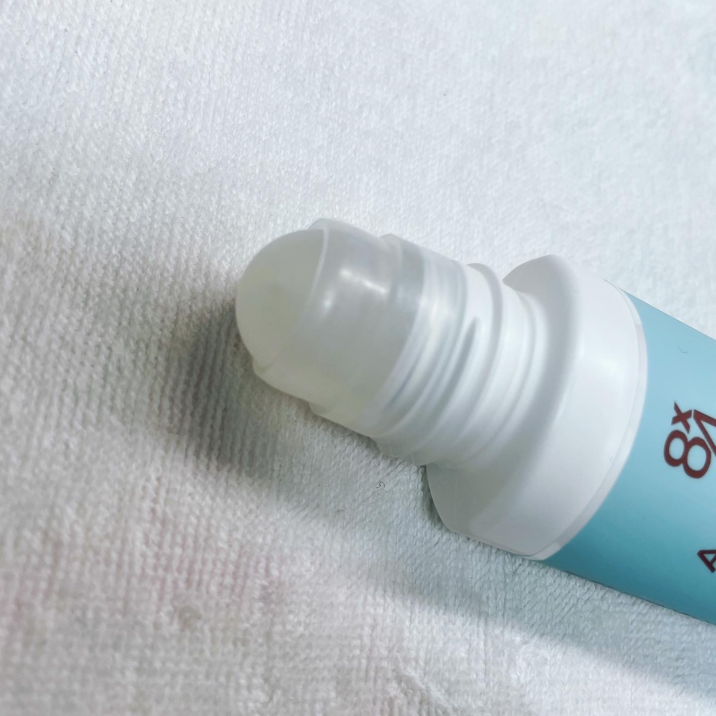 8x4 アロマスイッチ ロールオン アイランドブロッサムの香り/８ｘ４/デオドラント・制汗剤を使ったクチコミ（3枚目）