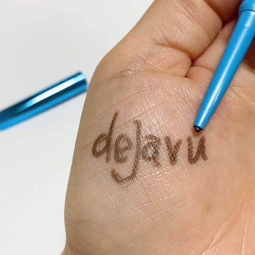 「密着アイライナー」極細クリームペンシル/デジャヴュ/ペンシルアイライナーを使ったクチコミ(5枚目)