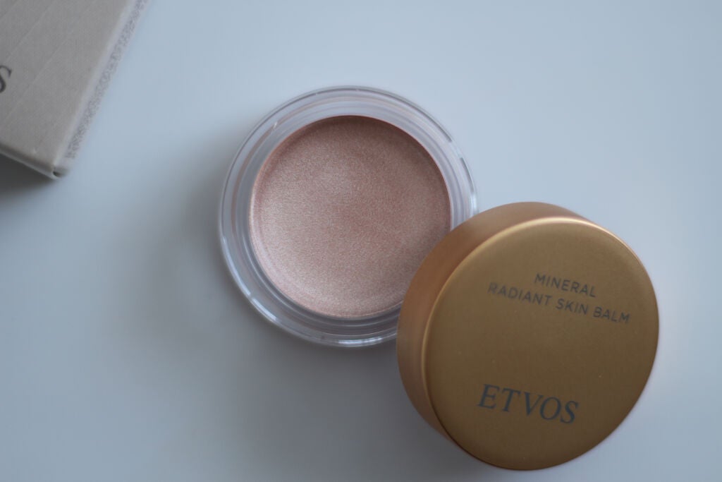 ミネラルラディアントスキンバーム/エトヴォス/クリームハイライトを使ったクチコミ(2枚目)