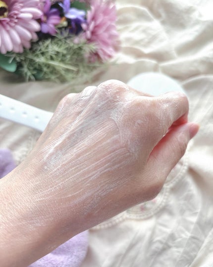 ダヴ クリームボディウォッシュ コンフォートモイスチャー/ダヴ/ボディソープを使ったクチコミ(4枚目)