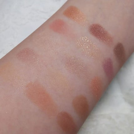 プレイカラーアイパレット ランジェリーバックステージ/ETUDE/アイシャドウパレットを使ったクチコミ(4枚目)