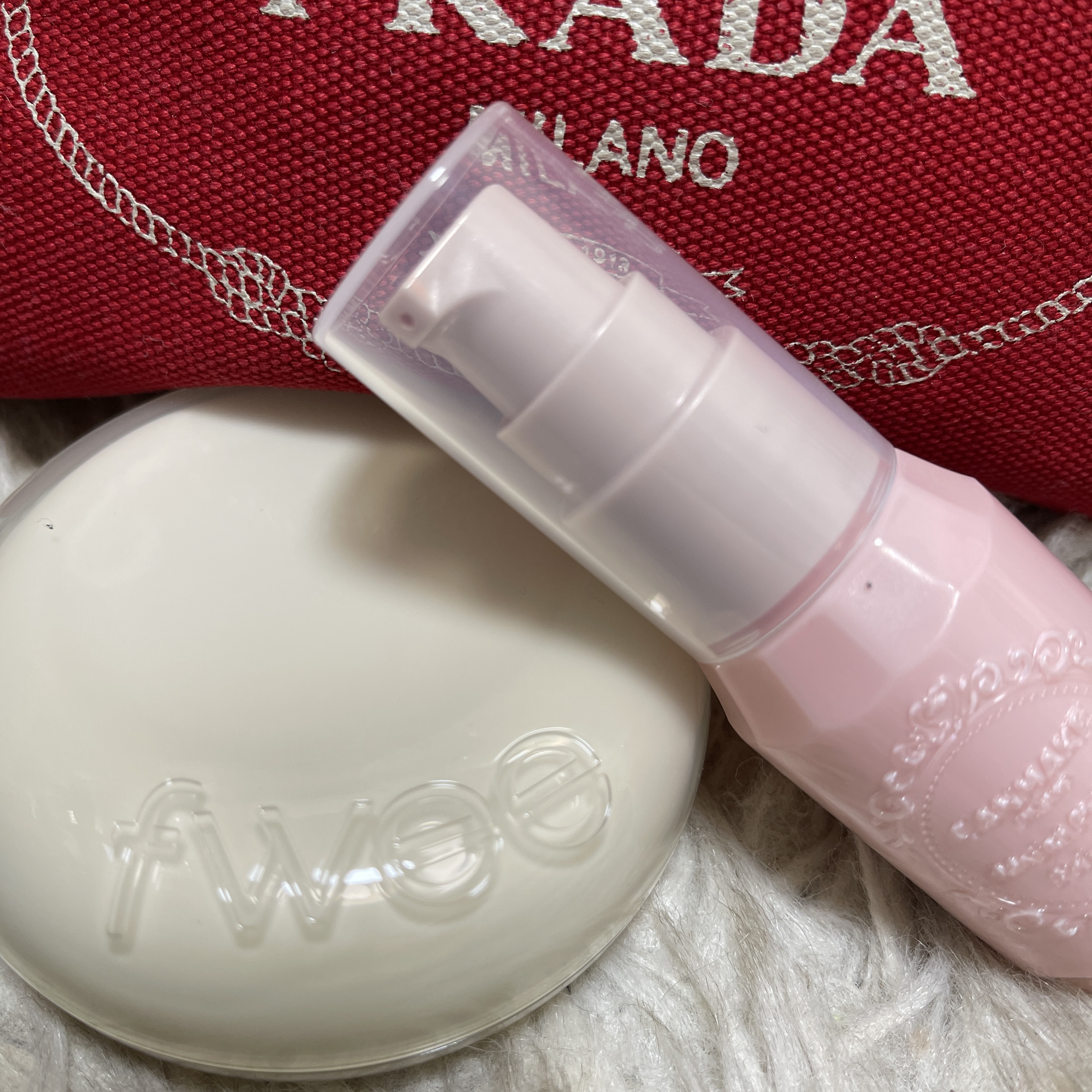 フィー クッションエッグフィットカバー/fwee/クッションファンデーションを使ったクチコミ（1枚目）