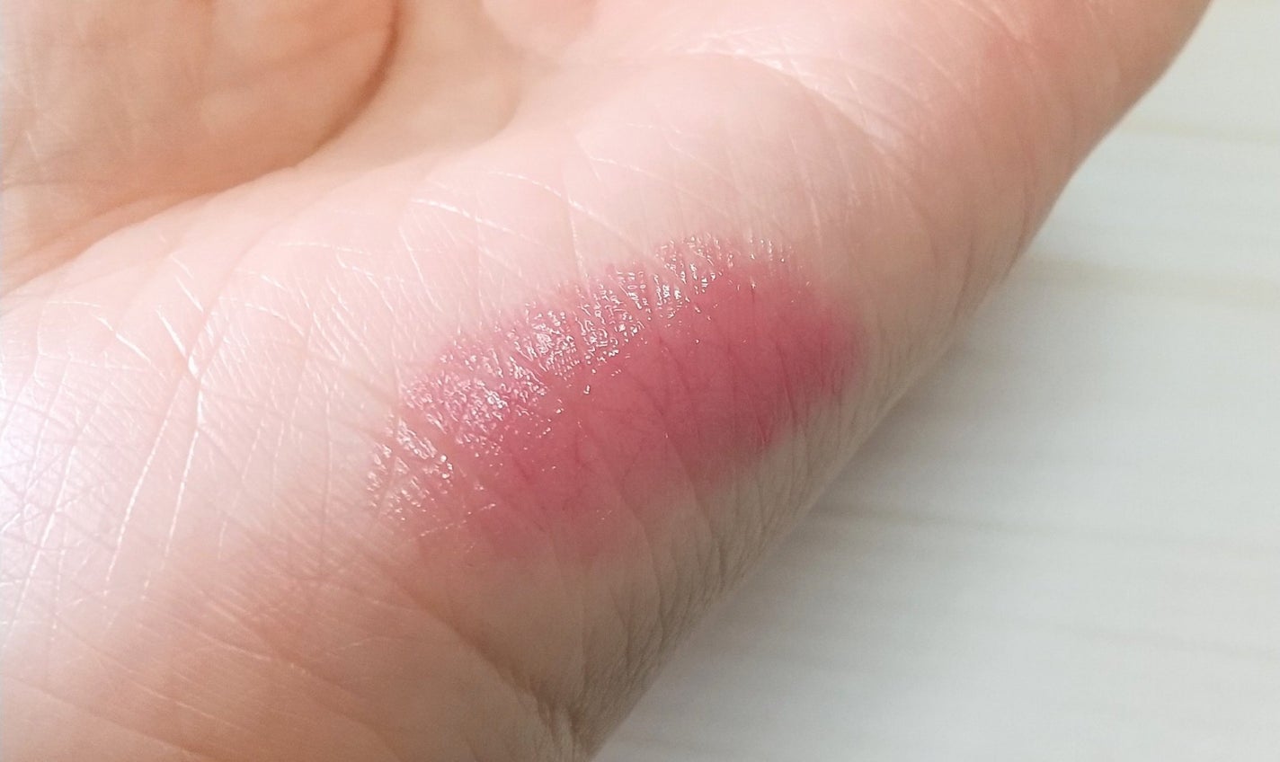 モイストエッセンスルージュ/S SELECT/リップグロスを使ったクチコミ(5枚目)