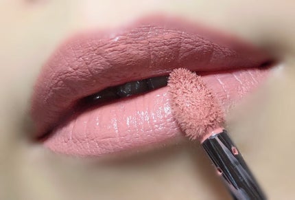 リップ ラッカー リュクス (マット) /TOM FORD BEAUTY/口紅を使ったクチコミ(4枚目)