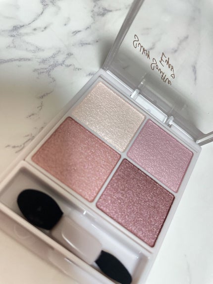 シルキースフレアイズ/キャンメイク/アイシャドウパレットを使ったクチコミ(2枚目)