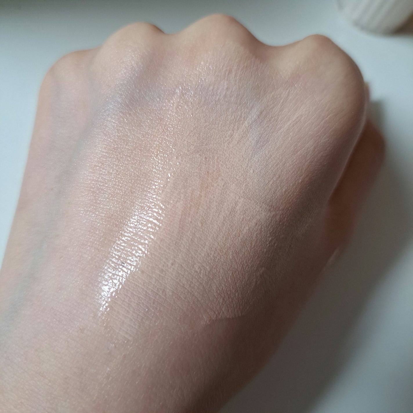 プロテクティング ファンデーション プライマー /PAUL & JOE BEAUTE/化粧下地を使ったクチコミ(4枚目)