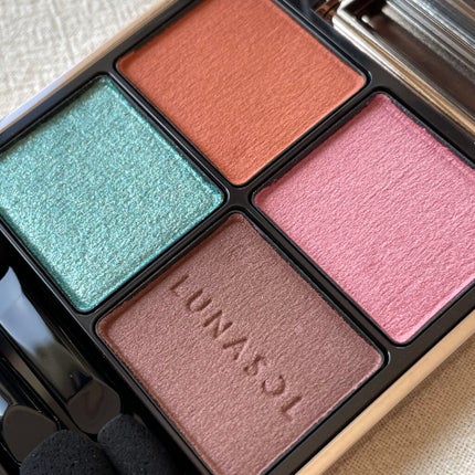 アイカラーレーション/LUNASOL/アイシャドウパレットを使ったクチコミ(3枚目)