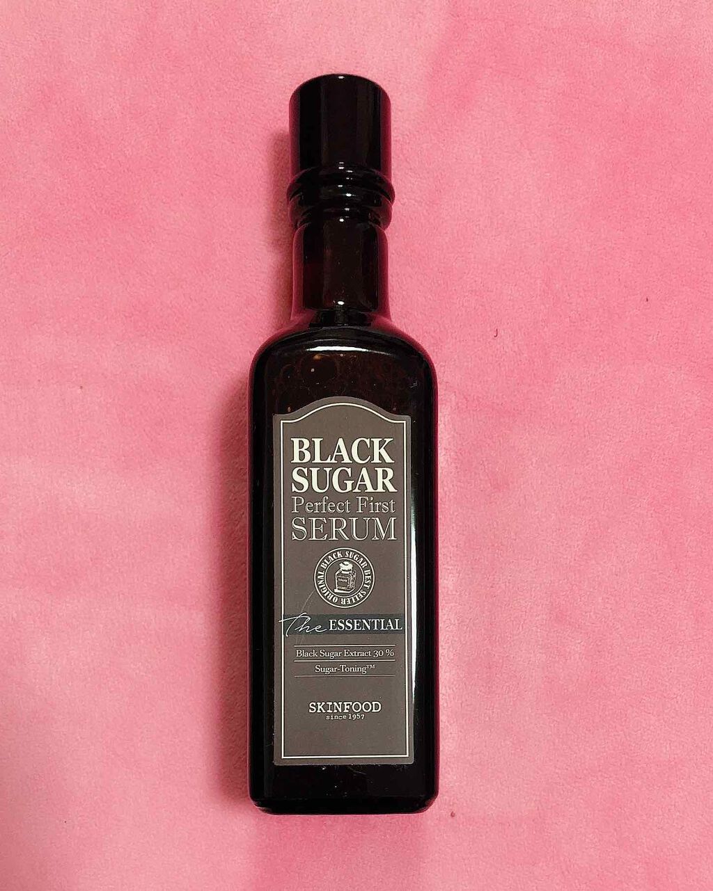ブラックシュガー パーフェクト ファーストセラム ザ・エッセンシャル/SKINFOOD/美容液を使ったクチコミ(1枚目)