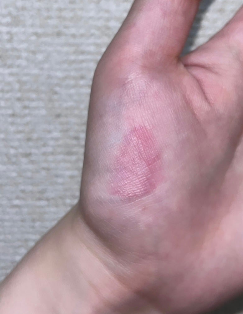 ジューシーラスティングティント/rom&nd/リップティントを使ったクチコミ(2枚目)