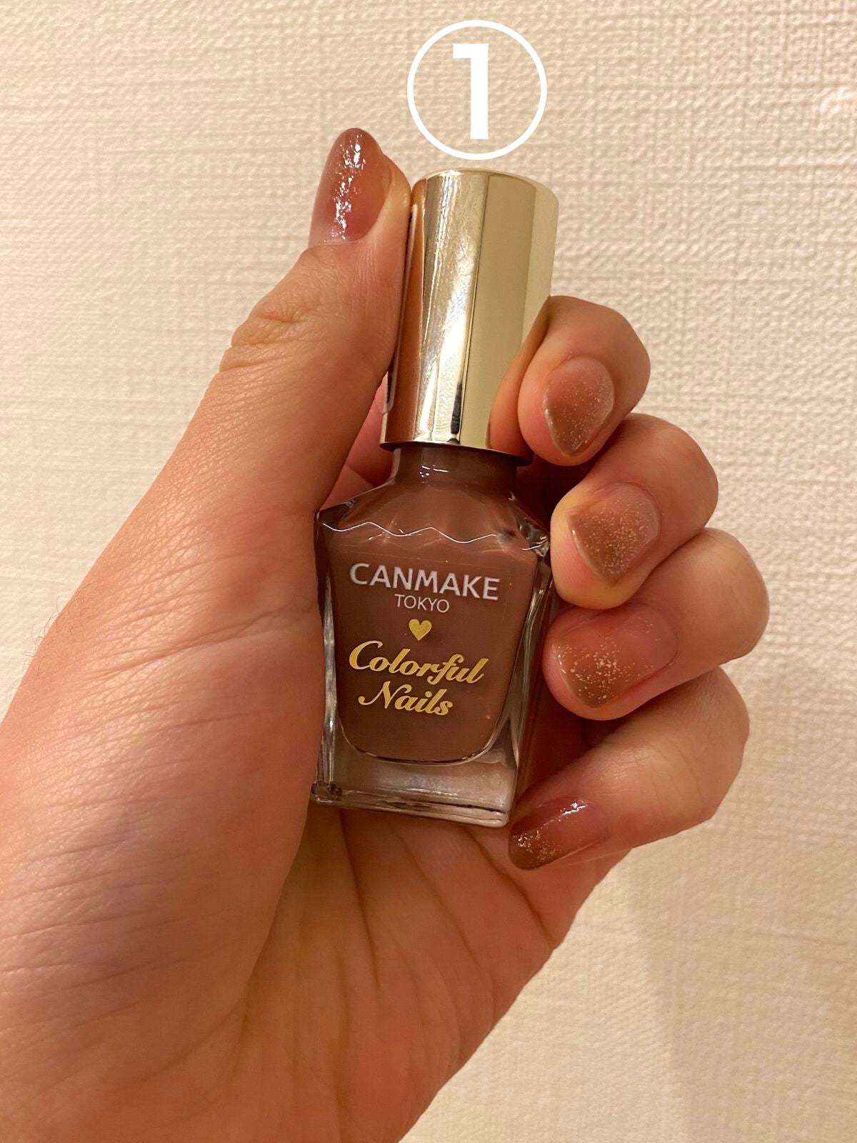 主食はお肉 フォロバ on LIPS 「ネイル一本でグラデーション‼️✼••┈┈••✼••┈┈••✼•..」(2枚目)