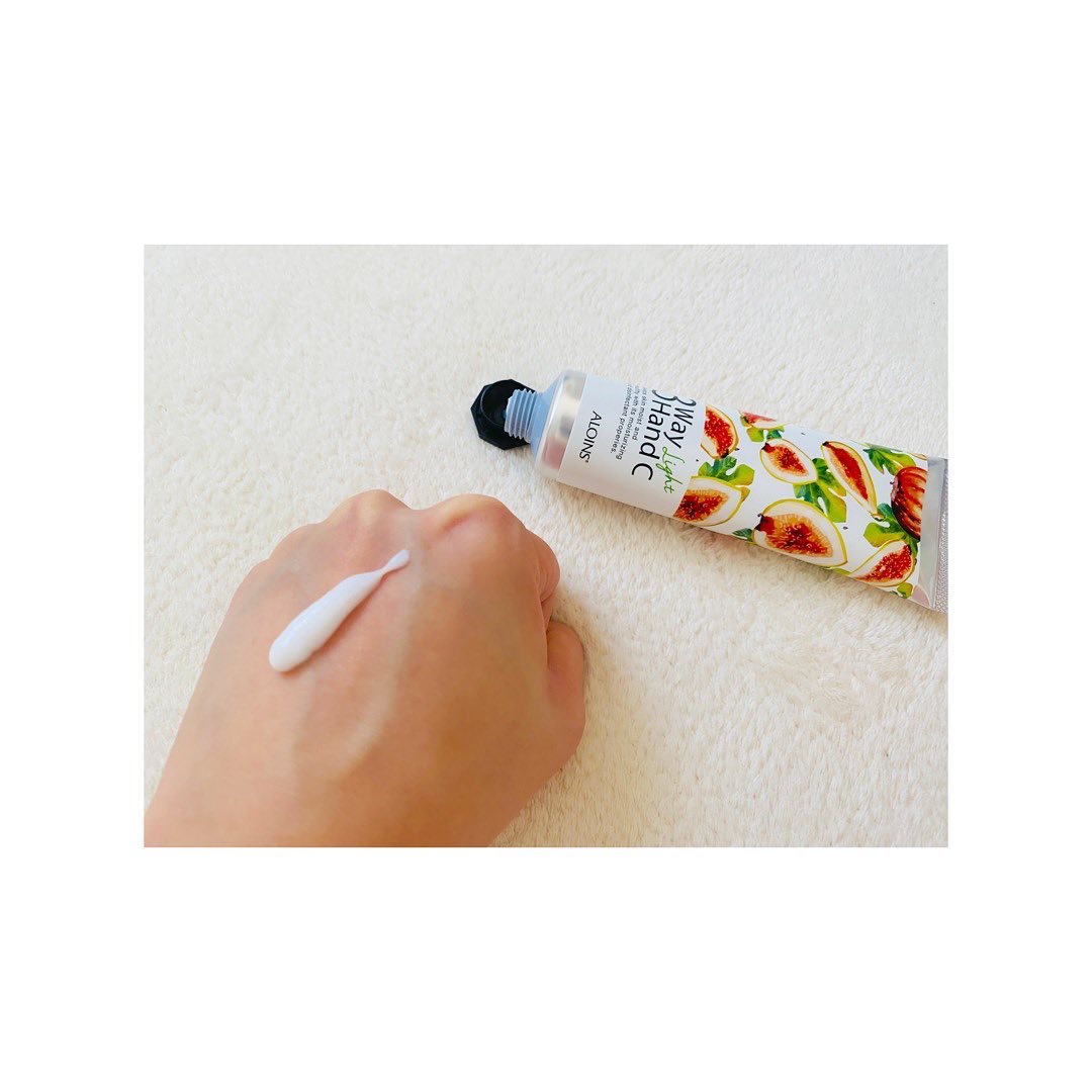 ハンドクリームライト/3ウェイ/ハンドクリームを使ったクチコミ（2枚目）