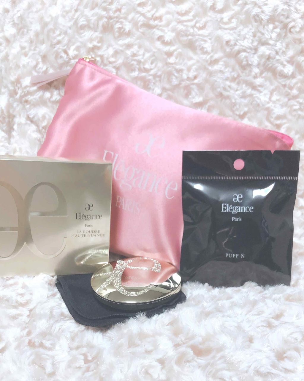 ラ プードル オートニュアンス/Elégance/プレストパウダーを使ったクチコミ(4枚目)
