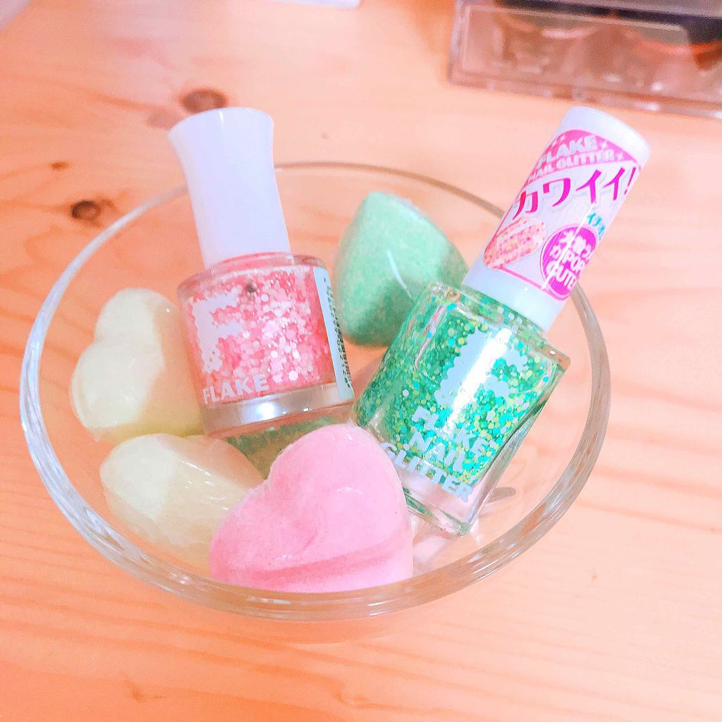 AT フレーク ネイル グリッター/Art Collection/マニキュアを使ったクチコミ(1枚目)