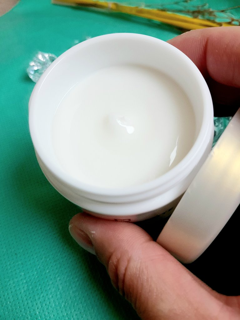 薬用リンクルホワイトクリーム/明色/フェイスクリームを使ったクチコミ（3枚目）