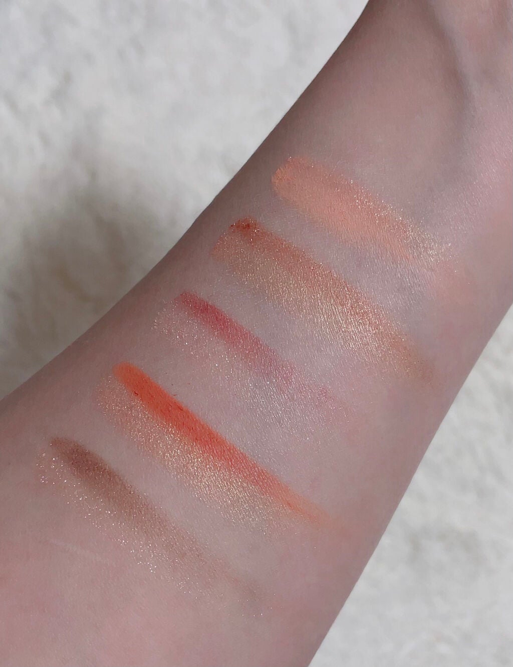 スターライトファントム 10色アイシャドウパレット/HEXZE(ヘックスゼ)/アイシャドウパレットを使ったクチコミ(2枚目)