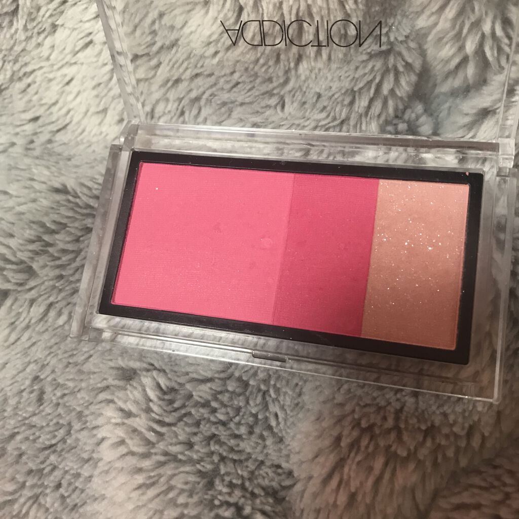 ブラッシュ トリニティ 004 143 (M/M/P) ワンフォースリー/ADDICTION/パウダーチークを使ったクチコミ（2枚目）