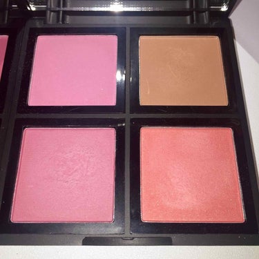 e.l.f. Cosmetics ブラッシュパレットライトパウダーのクチコミ「e.l.f. cosmetics Blush palette / light / dark

.....」（3枚目）