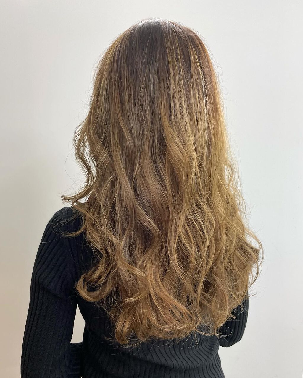 フォロバ中!なるみんご🦩🦩🦩一重メイク&コスメ&美容 on LIPS 「ふわふわ🍦☁️🤍伸ばしておくか切るか…🦁#ヘアスタイル#ヘアカ..」(1枚目)